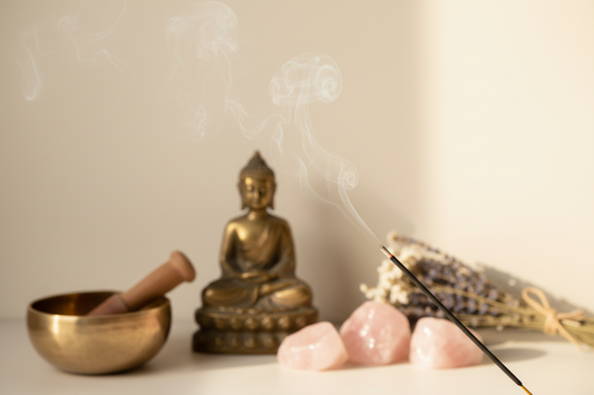 A Guide to Incense: History, Benefits and Everyday Ritual Use
