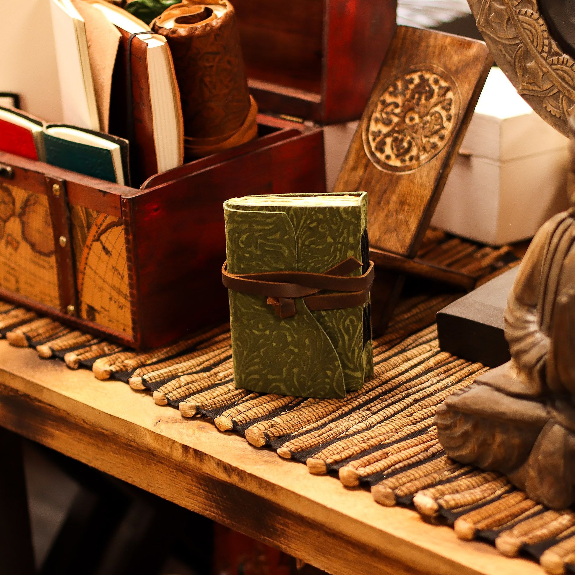 Fat Deckled Leather Notebook – Green Maze Pattern – 13×9cm