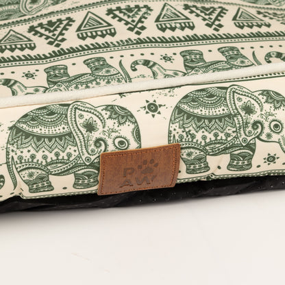 PAW Bed – Lucky Elephant – Green – 60 × 50 × 14cm