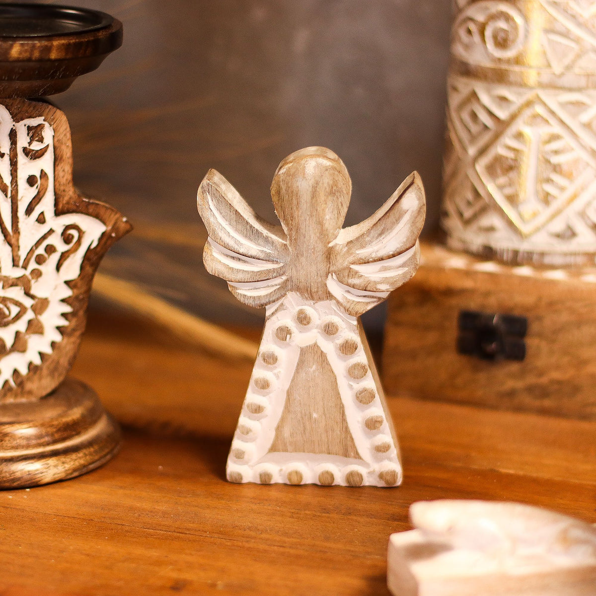 Mango Wood Angel - Whitewash (13cm)