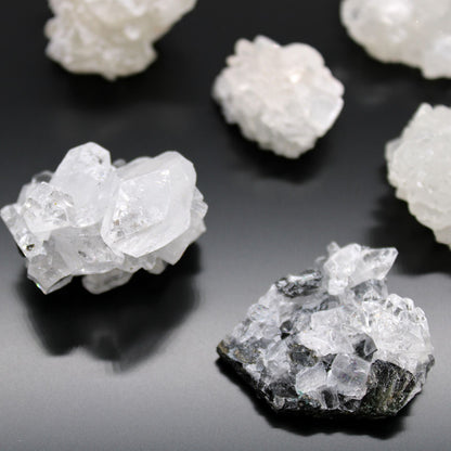 6x White Apophyllite Clusters 20-30mm