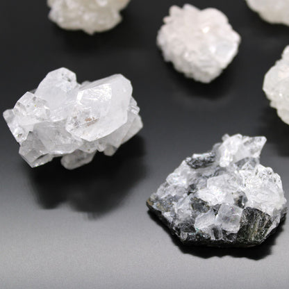 6x White Apophyllite Clusters 20-30mm