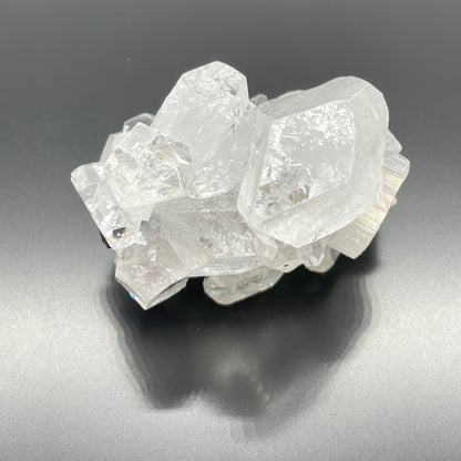 6x White Apophyllite Clusters 20-30mm