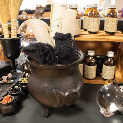 Extra Huge Cast Iron Cauldron with Triple Moon 23x18cm