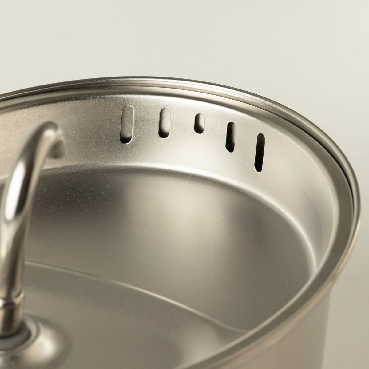 PAW Food Bowls - Electric Water Fountain 2.5 Liter - USB - Stainless Steal (304)